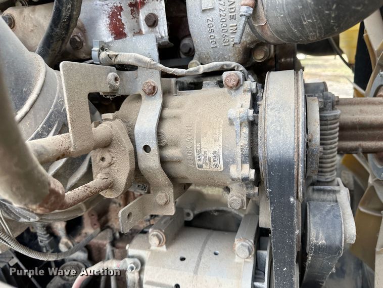 image for item JD9714 2009 Freightliner Cascadia  semi truck