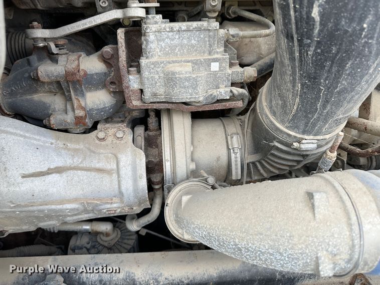 image for item JD9714 2009 Freightliner Cascadia  semi truck