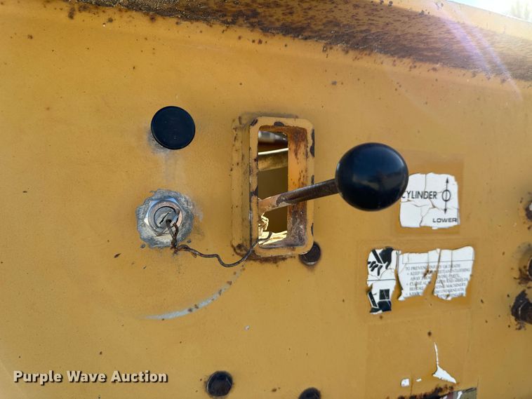 image for item JD9723 2001 Witzco RG-50  lowboy equipment trailer