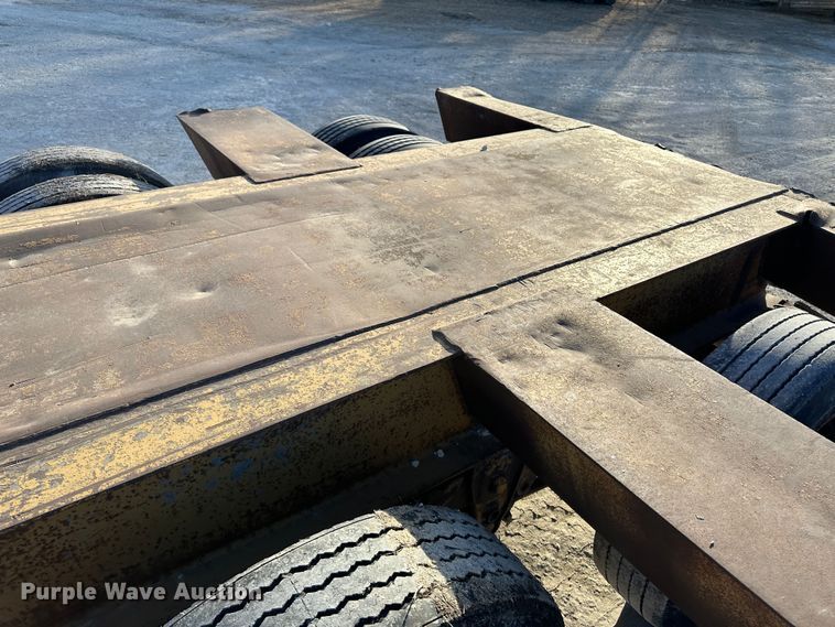 image for item JD9723 2001 Witzco RG-50  lowboy equipment trailer