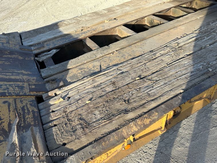 image for item JD9723 2001 Witzco RG-50  lowboy equipment trailer