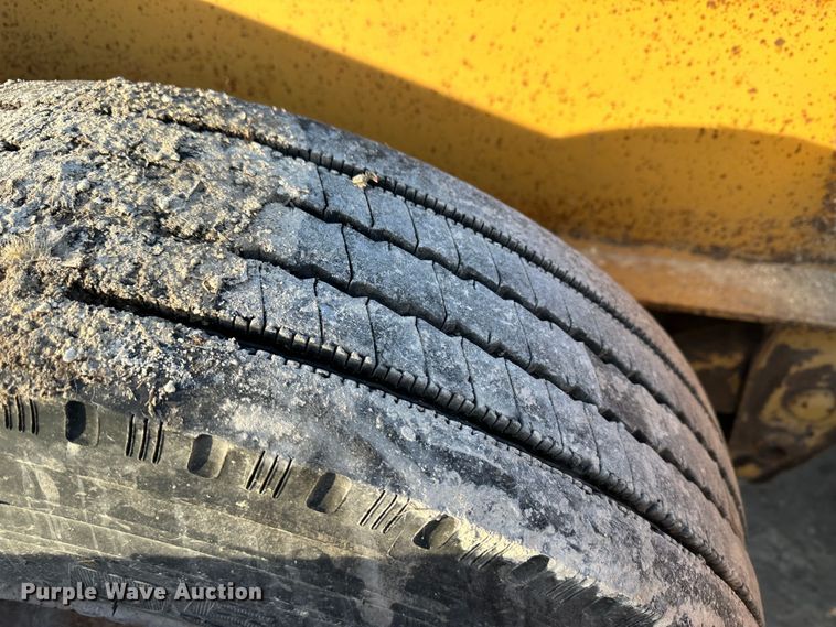 image for item JD9723 2001 Witzco RG-50  lowboy equipment trailer