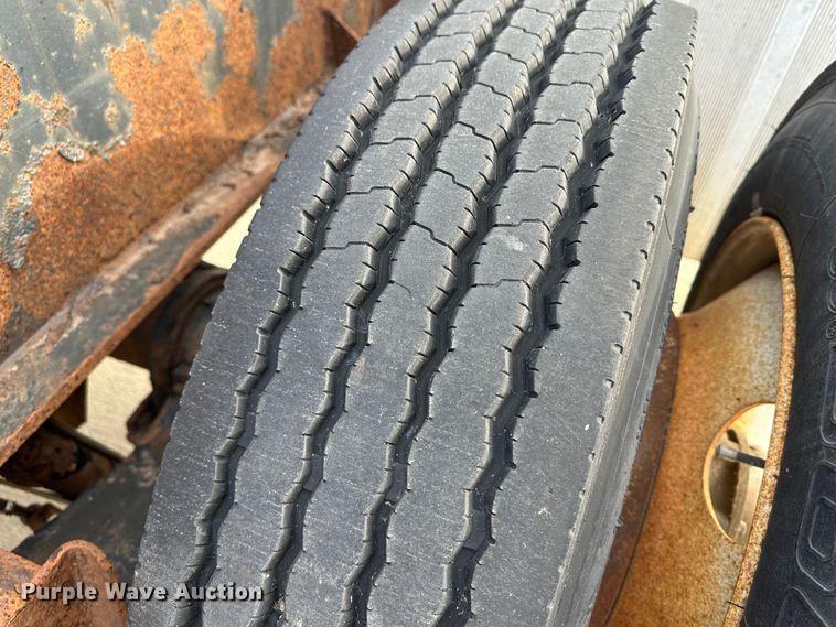 image for item JD9736 2001 Pratt GN2040LS9A  container trailer