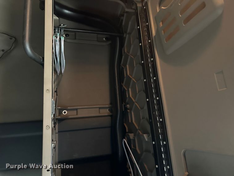 image for item JD9738 2016 Freightliner Cascadia  semi truck