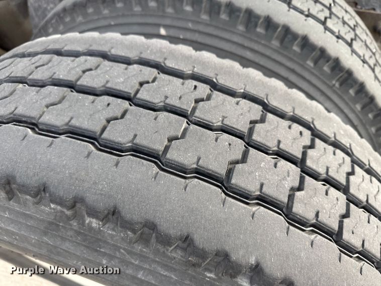 image for item JD9738 2016 Freightliner Cascadia  semi truck