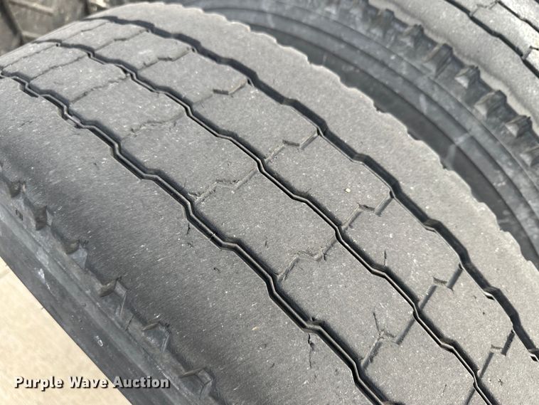 image for item JD9738 2016 Freightliner Cascadia  semi truck