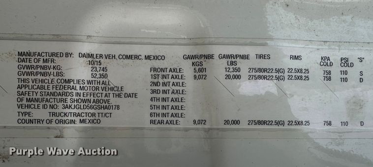 image for item JD9738 2016 Freightliner Cascadia  semi truck