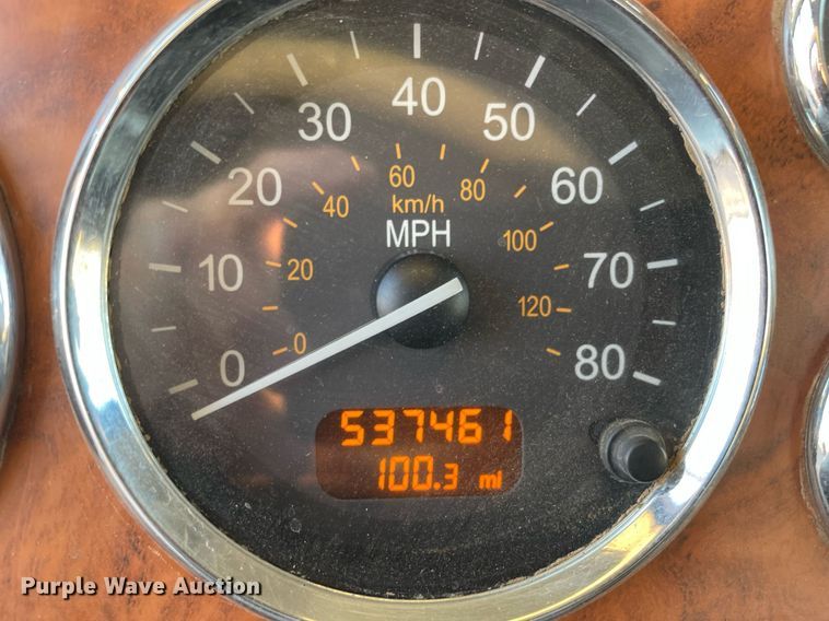 image for item JL9743 2009 Peterbilt 389  semi truck