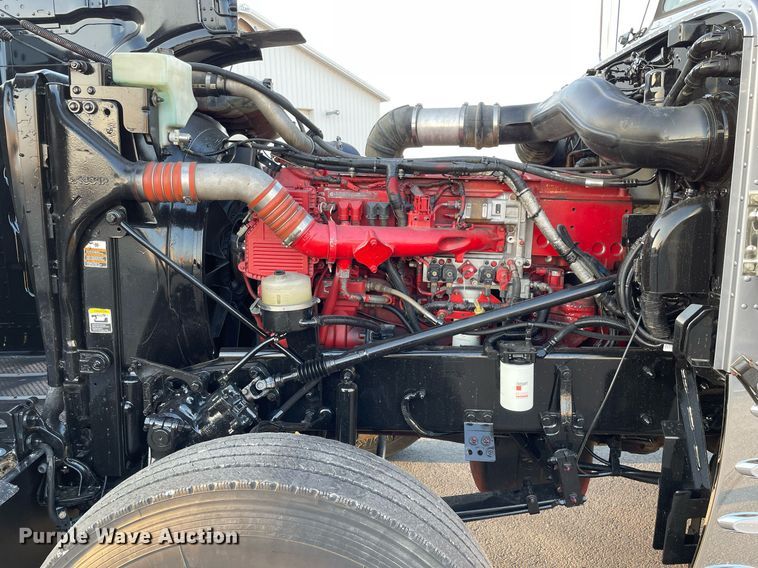 image for item JL9743 2009 Peterbilt 389  semi truck