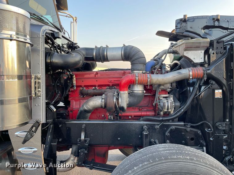 image for item JL9743 2009 Peterbilt 389  semi truck