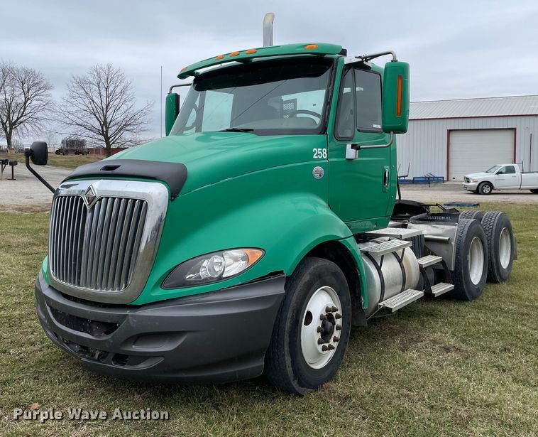 image for item JL9749 2009 International ProStar Premium  semi truck