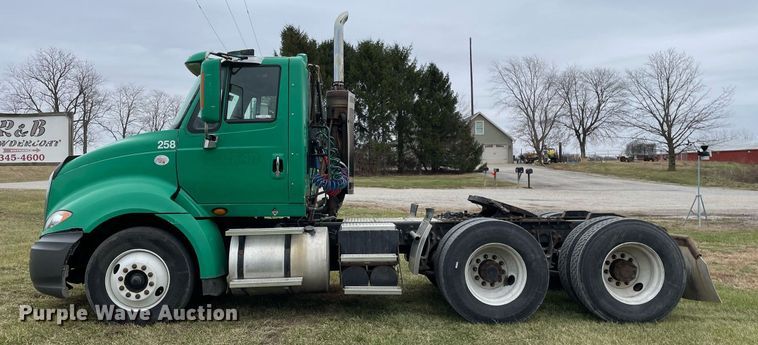 image for item JL9749 2009 International ProStar Premium  semi truck