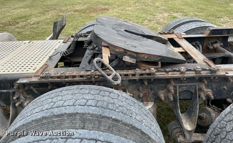 image for item JL9749 2009 International ProStar Premium  semi truck