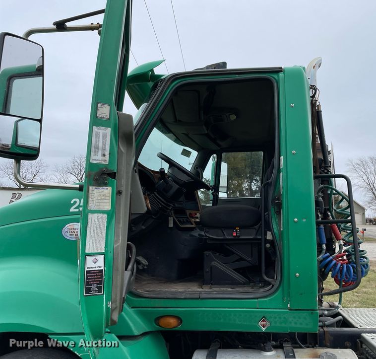 image for item JL9749 2009 International ProStar Premium  semi truck