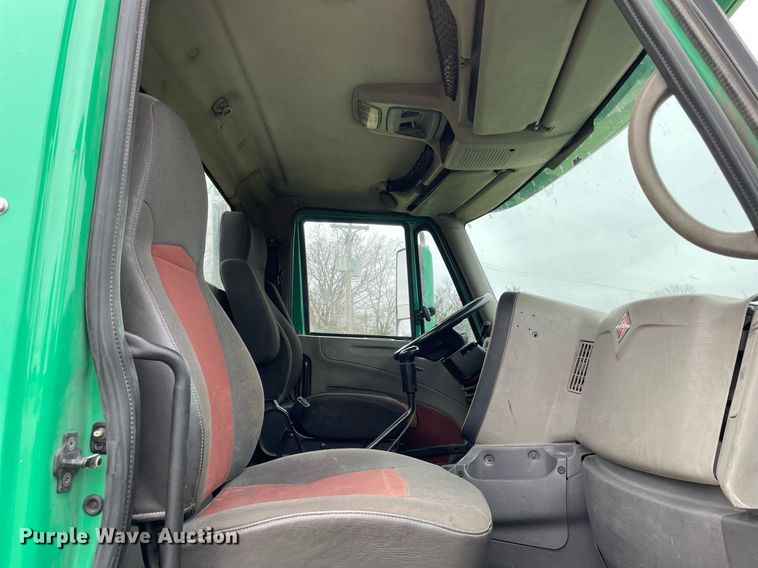 image for item JL9749 2009 International ProStar Premium  semi truck