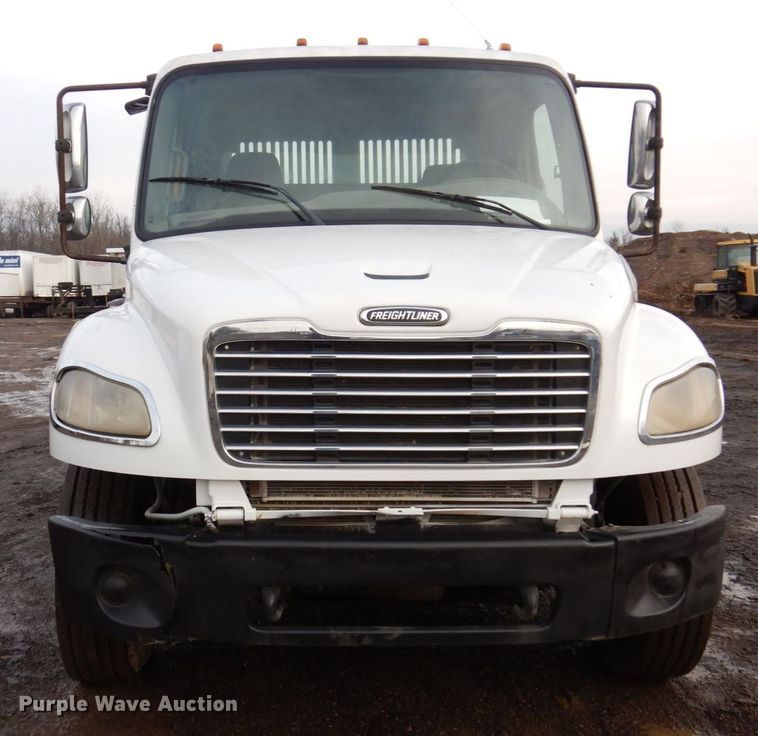 image for item JL9760 2007 Freightliner M2  flatbed truck