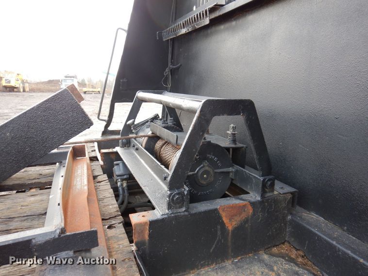 image for item JL9760 2007 Freightliner M2  flatbed truck