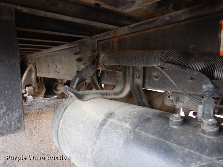 image for item JL9760 2007 Freightliner M2  flatbed truck