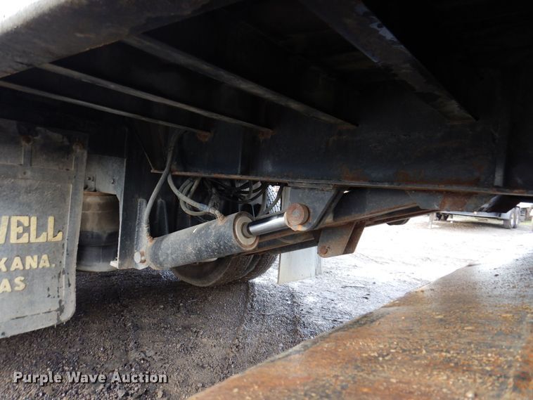 image for item JL9760 2007 Freightliner M2  flatbed truck