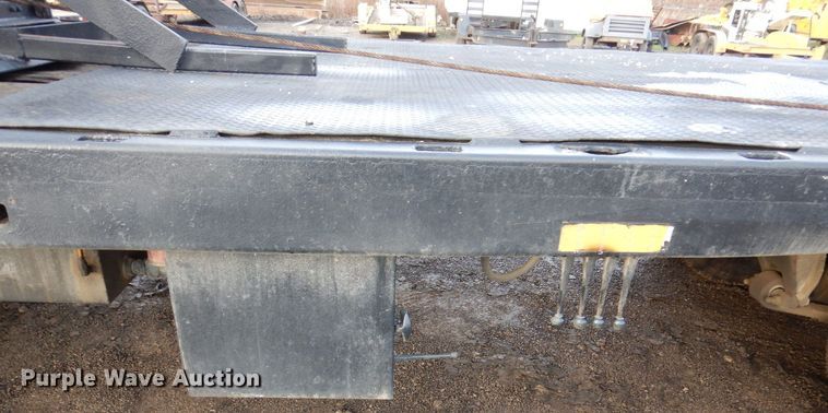 image for item JL9760 2007 Freightliner M2  flatbed truck