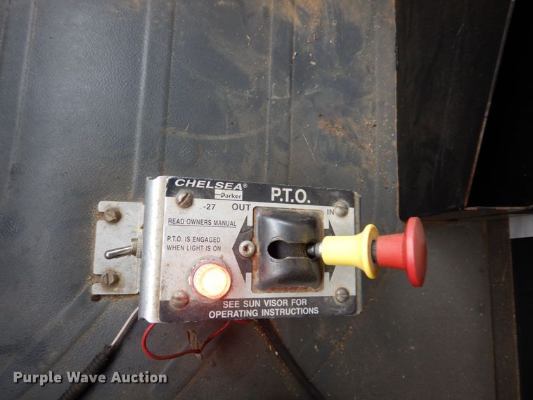 image for item JL9760 2007 Freightliner M2  flatbed truck