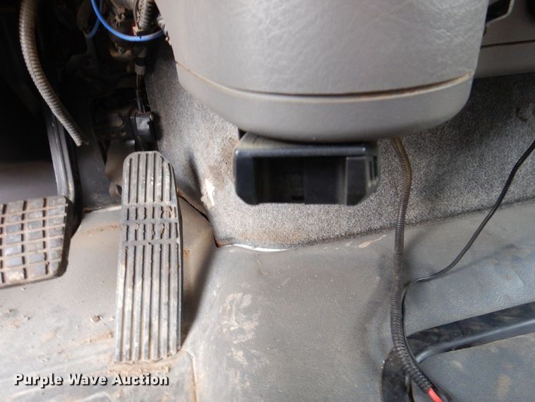 image for item JL9760 2007 Freightliner M2  flatbed truck