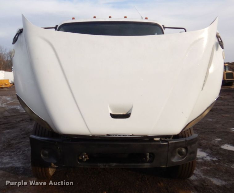 image for item JL9760 2007 Freightliner M2  flatbed truck