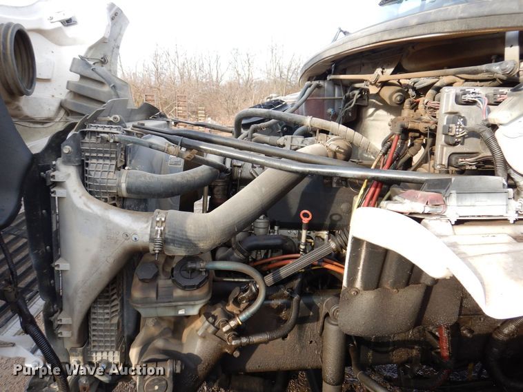 image for item JL9760 2007 Freightliner M2  flatbed truck