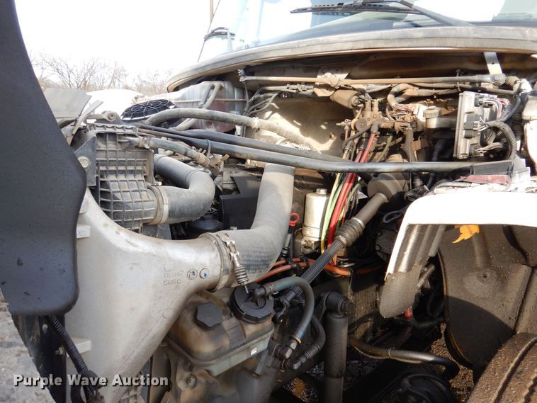 image for item JL9760 2007 Freightliner M2  flatbed truck