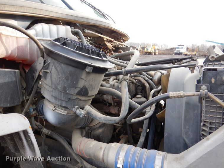 image for item JL9760 2007 Freightliner M2  flatbed truck