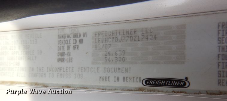 image for item JL9760 2007 Freightliner M2  flatbed truck