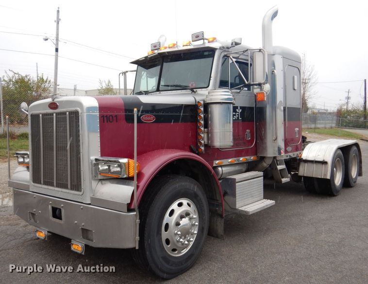 image for item JL9775 2003 Peterbilt 379  semi truck