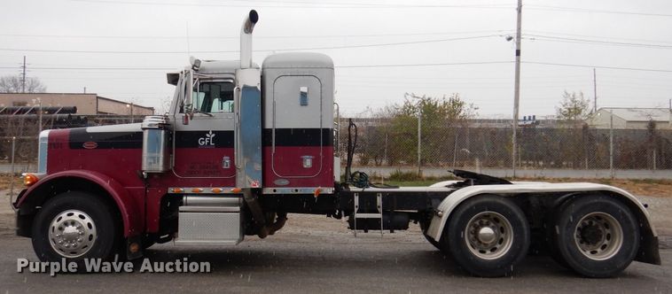 image for item JL9775 2003 Peterbilt 379  semi truck