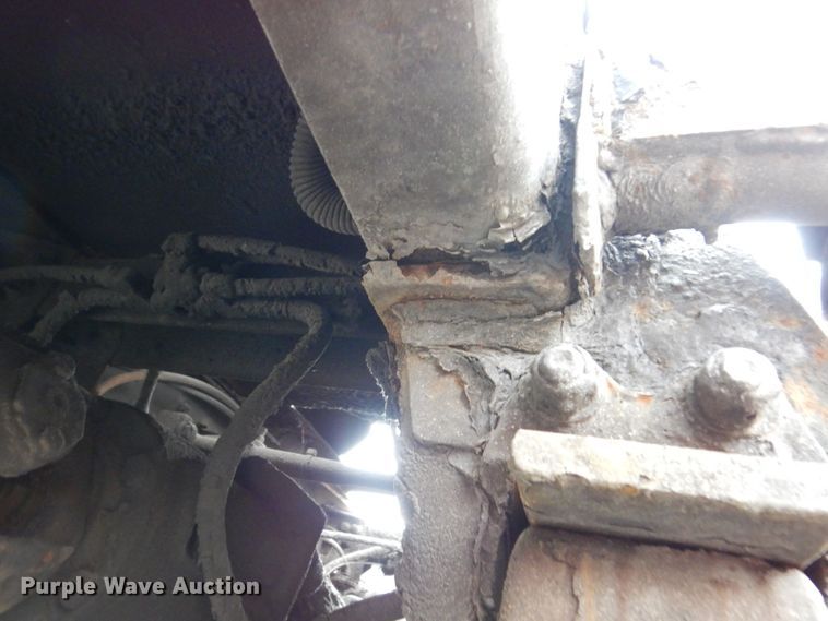 image for item JL9775 2003 Peterbilt 379  semi truck