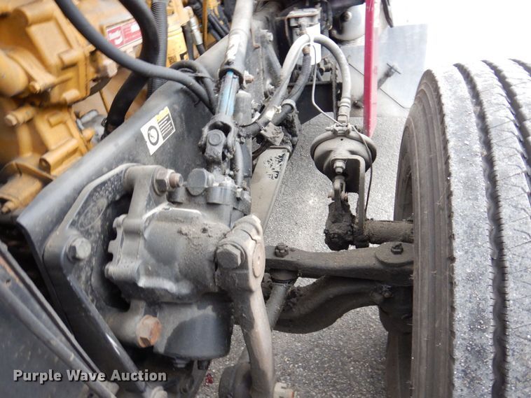 image for item JL9775 2003 Peterbilt 379  semi truck