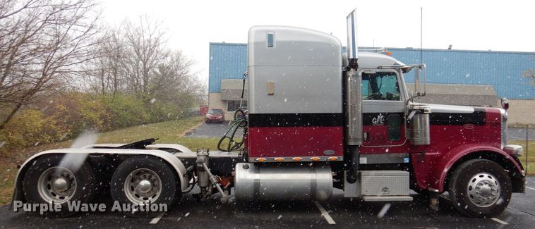 image for item JL9776 2008 Peterbilt 388  semi truck