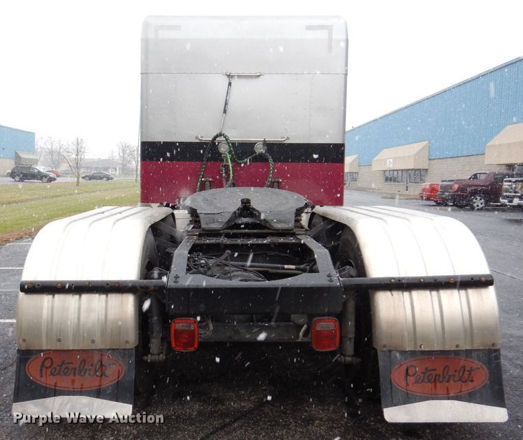 image for item JL9776 2008 Peterbilt 388  semi truck