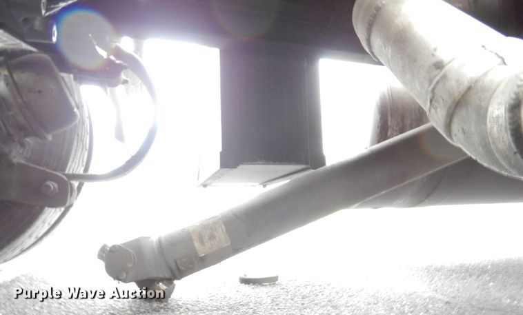 image for item JL9776 2008 Peterbilt 388  semi truck