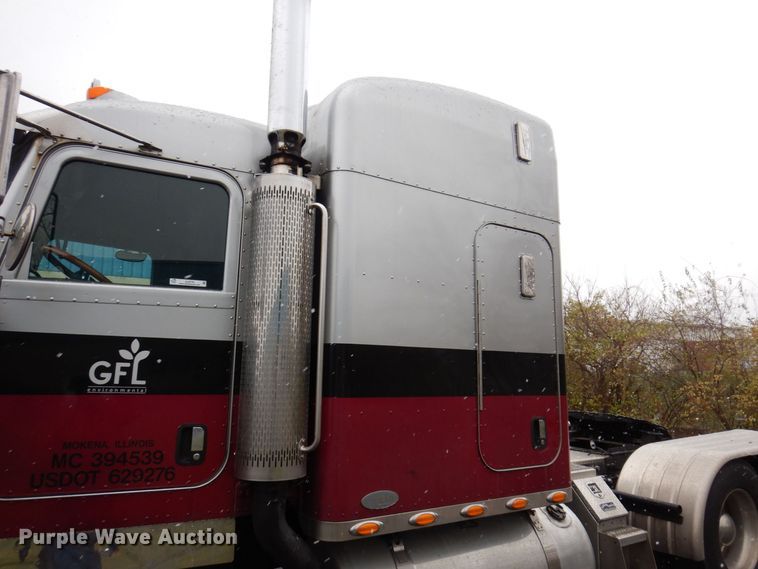 image for item JL9776 2008 Peterbilt 388  semi truck