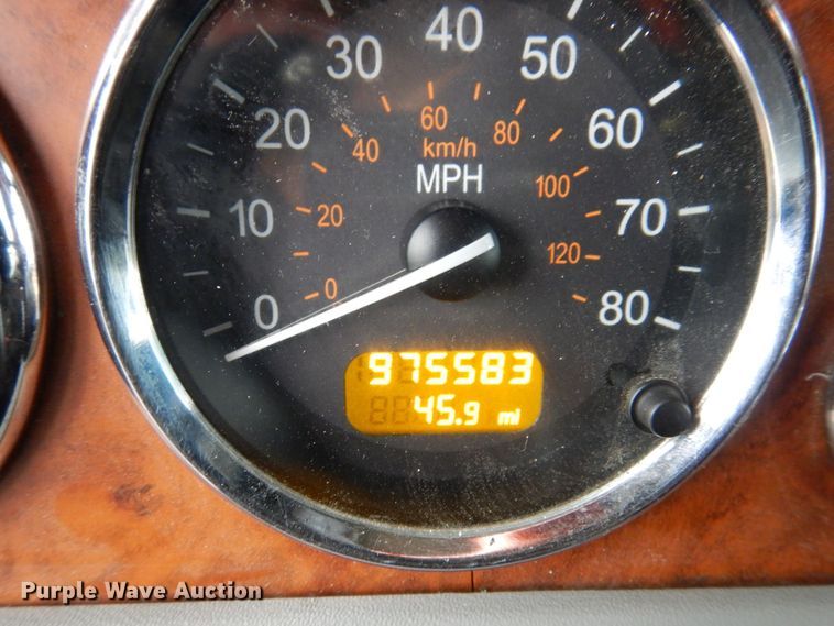 image for item JL9776 2008 Peterbilt 388  semi truck