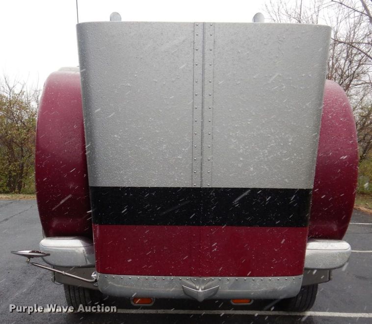 image for item JL9776 2008 Peterbilt 388  semi truck