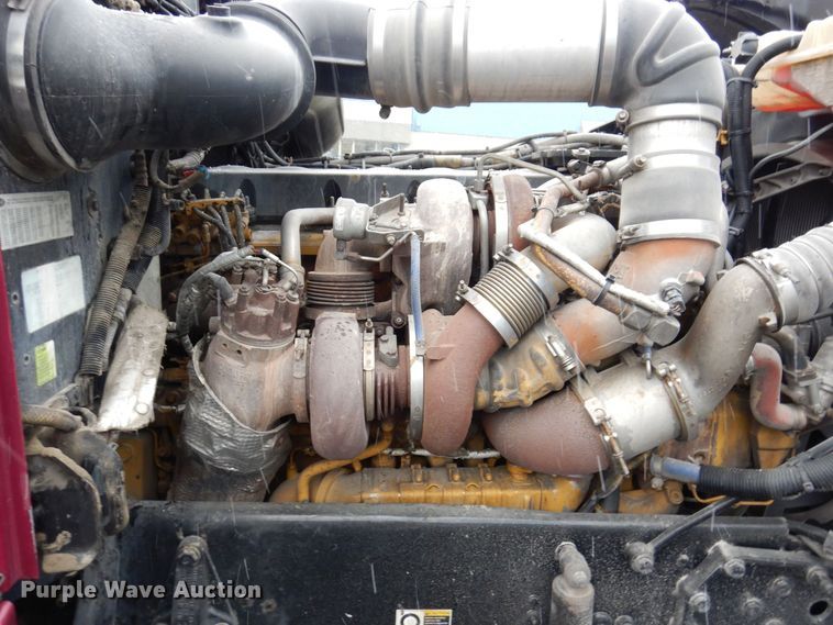 image for item JL9776 2008 Peterbilt 388  semi truck