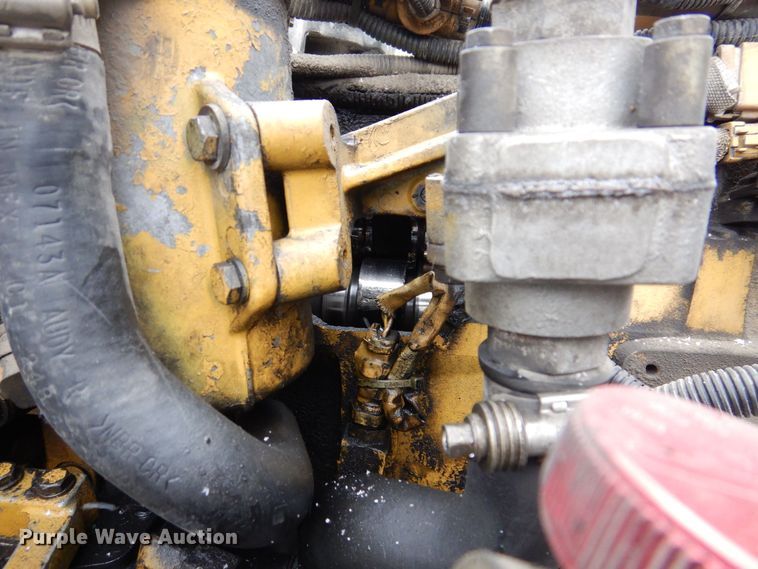 image for item JL9776 2008 Peterbilt 388  semi truck