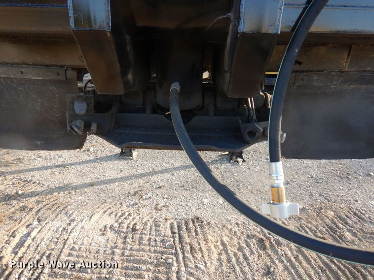 image for item JL9876 1982 Clement  end dump trailer