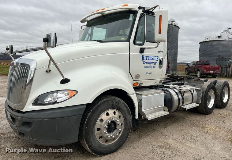 image for item JU9733 2014 International ProStar 122  semi truck