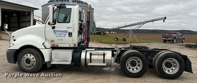 image for item JU9733 2014 International ProStar 122  semi truck