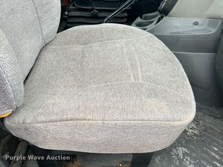 image for item JU9733 2014 International ProStar 122  semi truck