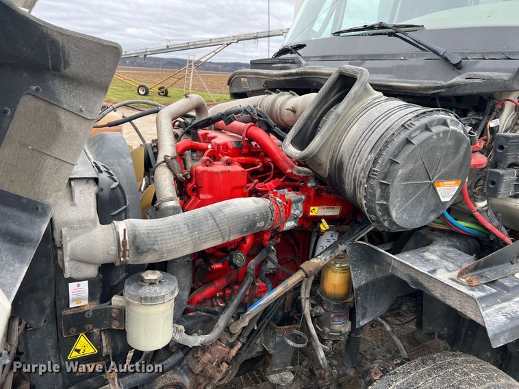 image for item JU9733 2014 International ProStar 122  semi truck