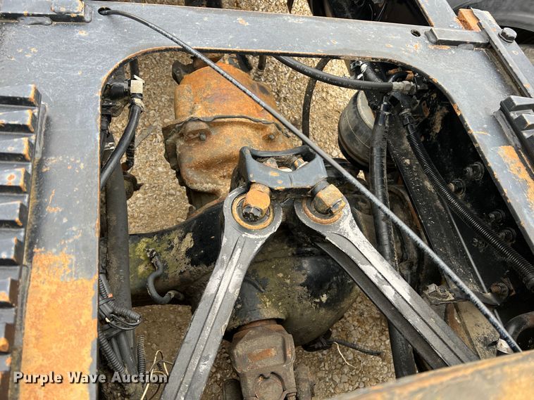 image for item JU9746 2005 Kenworth W900  semi truck