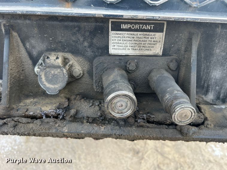 image for item JU9863 2013 Landoll 440L  drop tilt deck equipment trailer